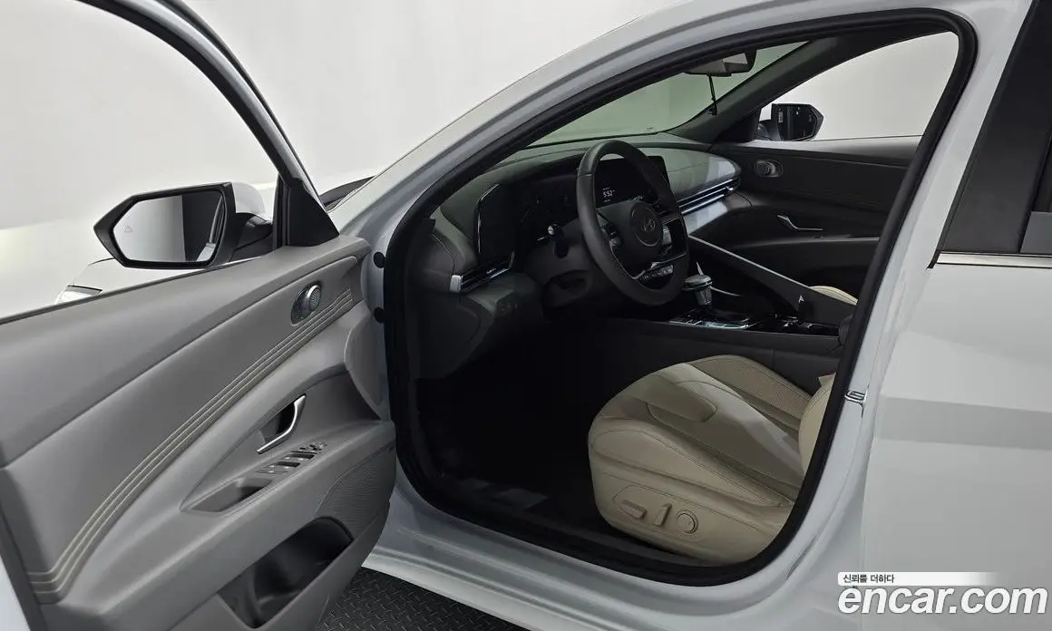 Hyundai Avante 2025 1.6 автомат (гидро), фото 13 Hyundai Avante 2025 1.6 автомат (гидро), фото 13
