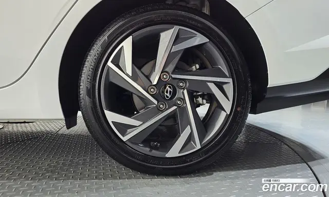 Hyundai Avante 2025 1.6 автомат (гидро), миниатюра 7 Hyundai Avante 2025 1.6 автомат (гидро), миниатюра 7