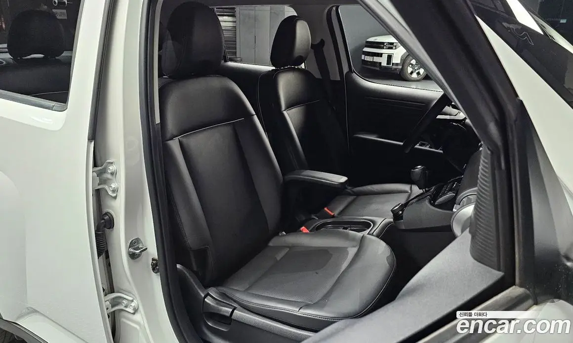 Hyundai Casper 2024 1.0 автомат (гидро), фото 16