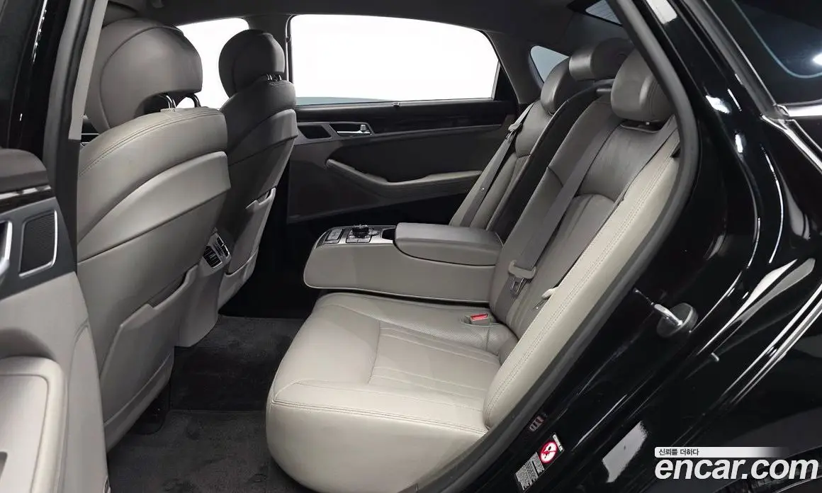 Hyundai Genesis 2015 3.3 автомат (гидро), фото 16