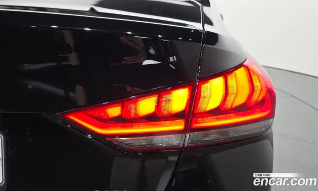 Hyundai Genesis 2015 3.3 автомат (гидро), миниатюра 9