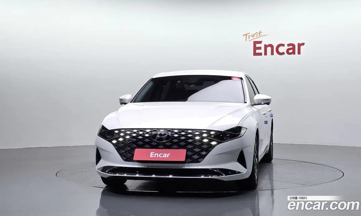 Hyundai Grandeur 2020 2.4 автомат (гидро), фото 3
