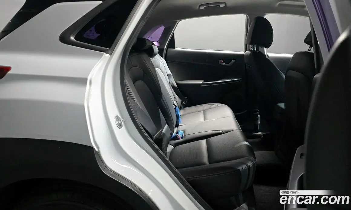 Hyundai Kona 2018 1.6 автомат (гидро), фото 18 Hyundai Kona 2018 1.6 автомат (гидро), фото 18