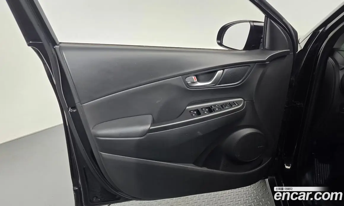 Hyundai Kona 2021 1.6 автомат (гидро), фото 14 Hyundai Kona 2021 1.6 автомат (гидро), фото 14