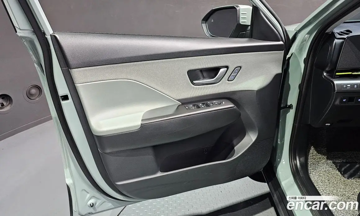 Hyundai Kona 2023 1.6 автомат (гидро), фото 14 Hyundai Kona 2023 1.6 автомат (гидро), фото 14