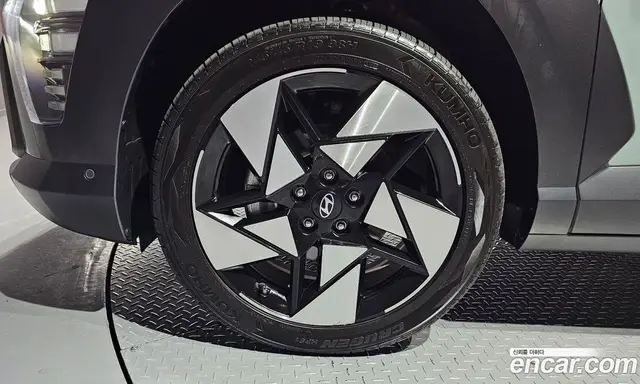 Hyundai Kona 2023 1.6 автомат (гидро), миниатюра 5 Hyundai Kona 2023 1.6 автомат (гидро), миниатюра 5