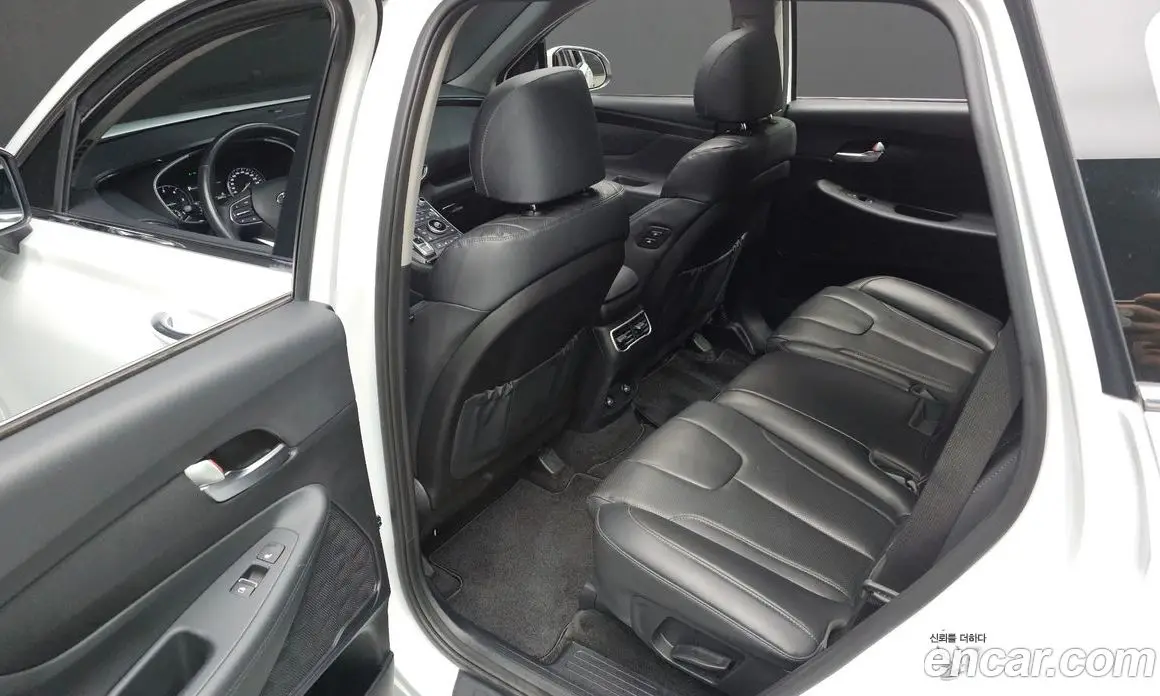Hyundai Santa Fe 2020 2.2 автомат (гидро), фото 15 Hyundai Santa Fe 2020 2.2 автомат (гидро), фото 15