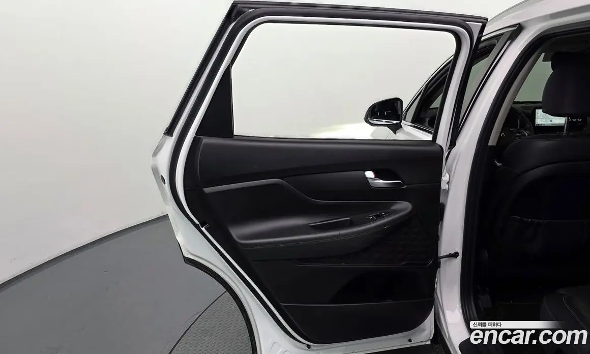 Hyundai Santa Fe 2023 2.2 автомат (гидро), фото 15 Hyundai Santa Fe 2023 2.2 автомат (гидро), фото 15