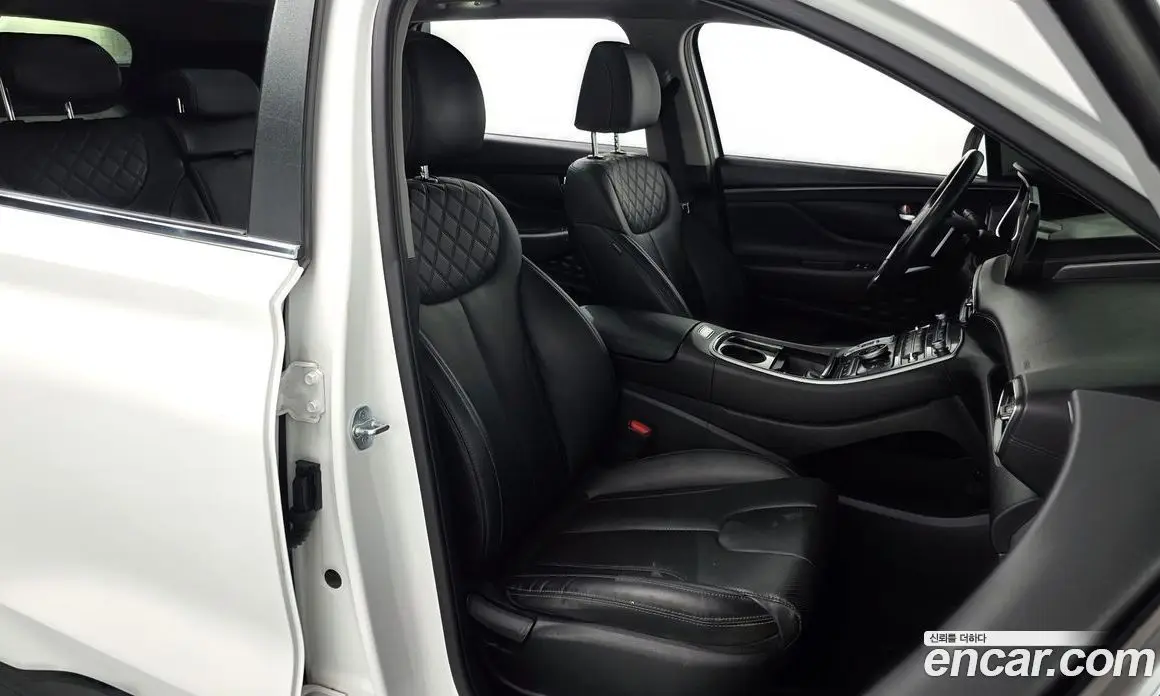 Hyundai Santa Fe 2023 2.2 автомат (гидро), фото 16 Hyundai Santa Fe 2023 2.2 автомат (гидро), фото 16