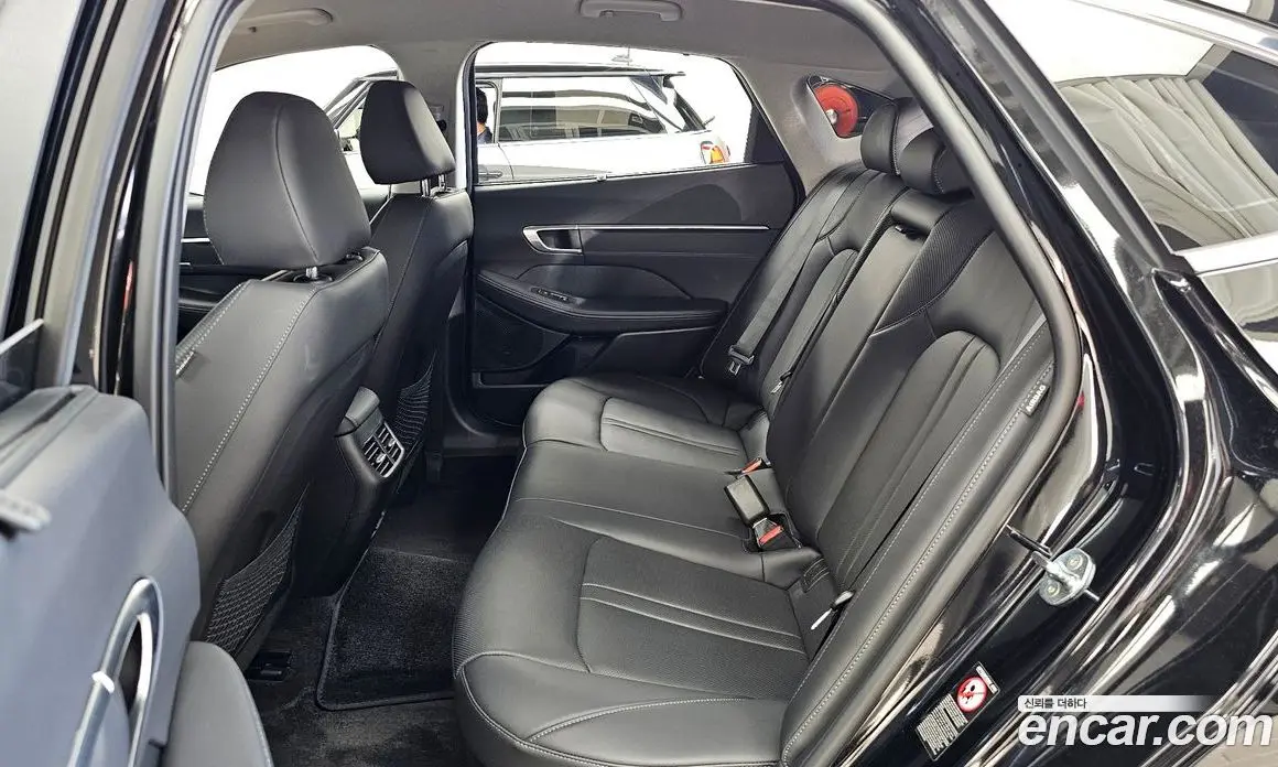 Hyundai Sonata 2022 2.0 автомат (гидро), фото 16