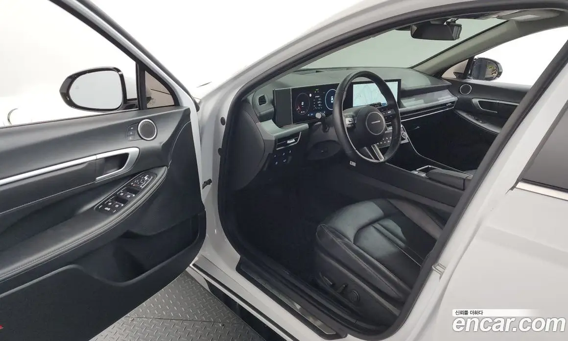 Hyundai Sonata 2025 2.0 автомат (гидро), фото 13