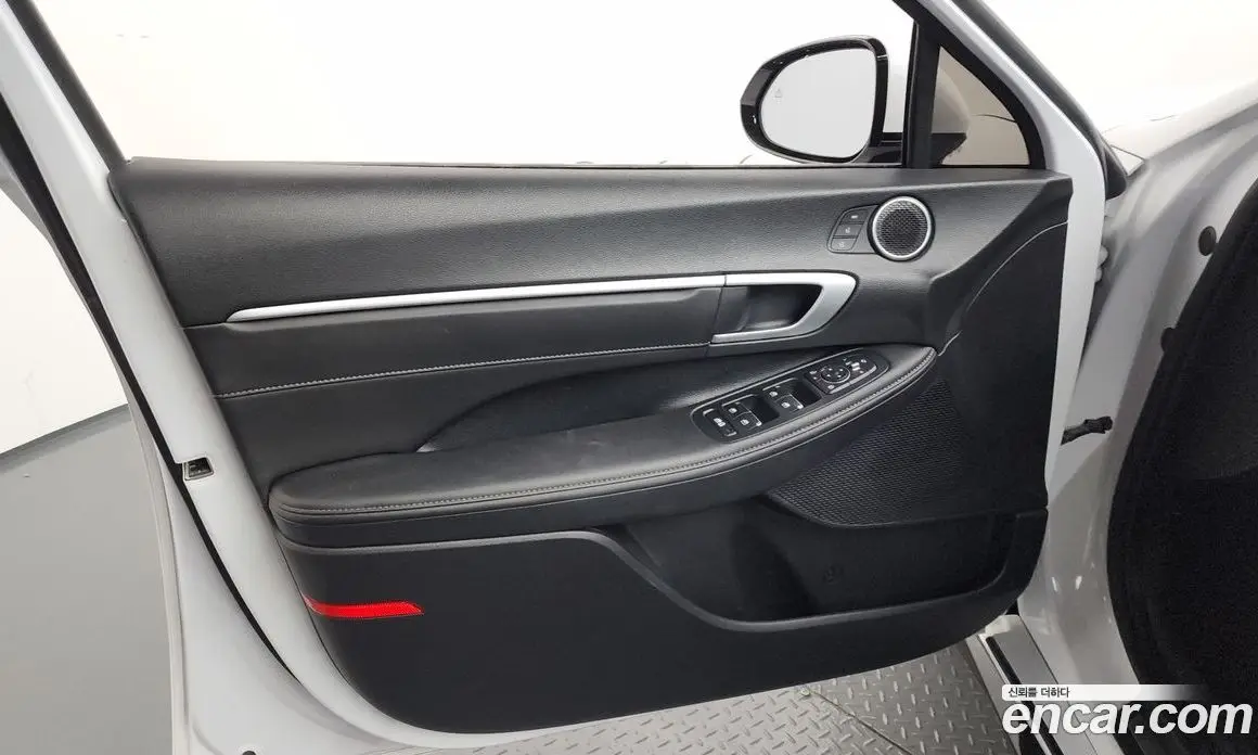 Hyundai Sonata 2025 2.0 автомат (гидро), фото 14