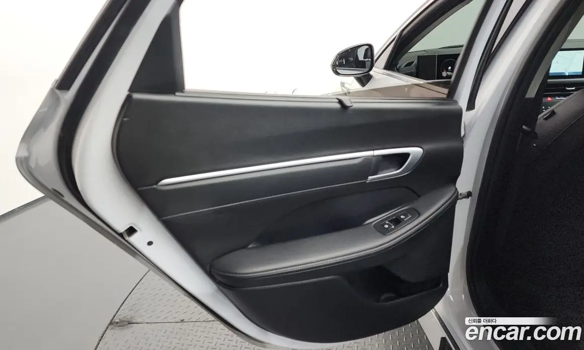 Hyundai Sonata 2025 2.0 автомат (гидро), фото 15