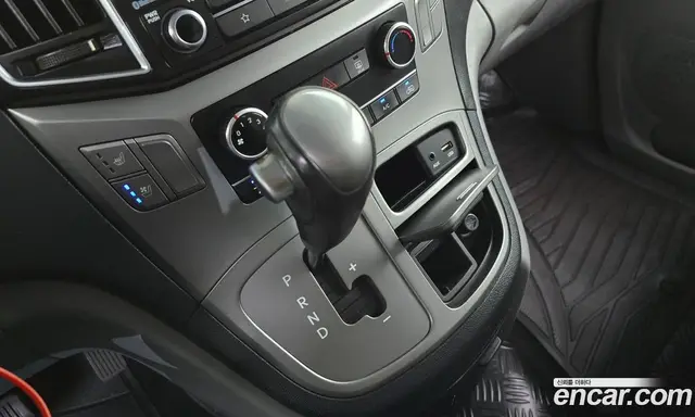 Hyundai Starex 2018 2.5 автомат (гидро), миниатюра 12