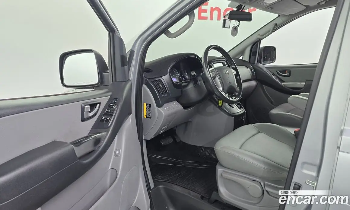 Hyundai Starex 2018 2.5 автомат (гидро), фото 13