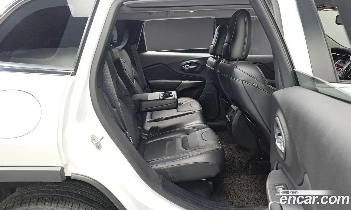 Jeep Cherokee 2021 2.4 автомат (гидро), фото 17