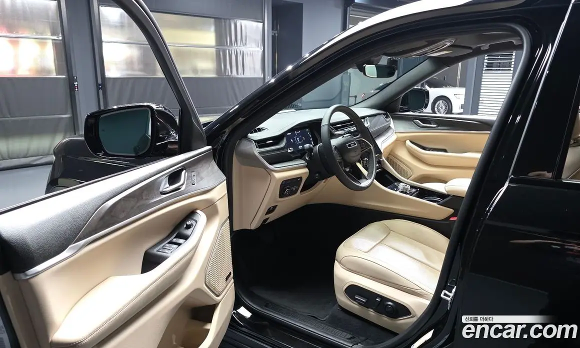 Jeep Cherokee 2023 2.0 автомат (гидро), фото 13
