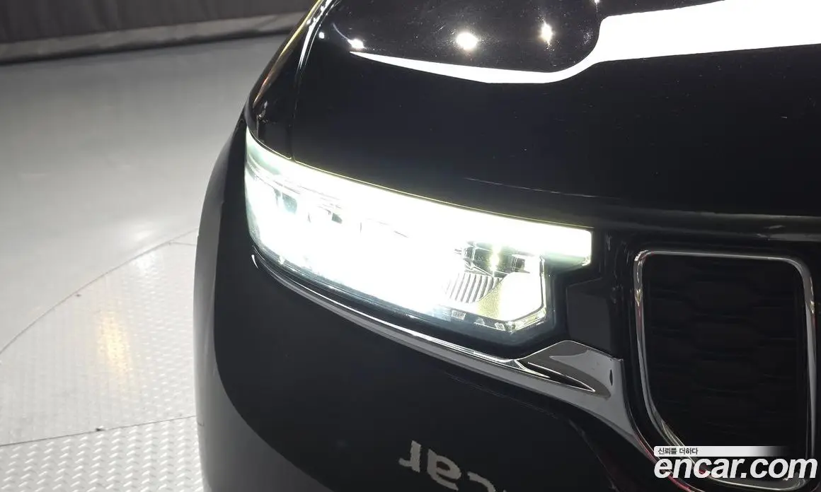 Jeep Cherokee 2023 2.0 автомат (гидро), фото 8