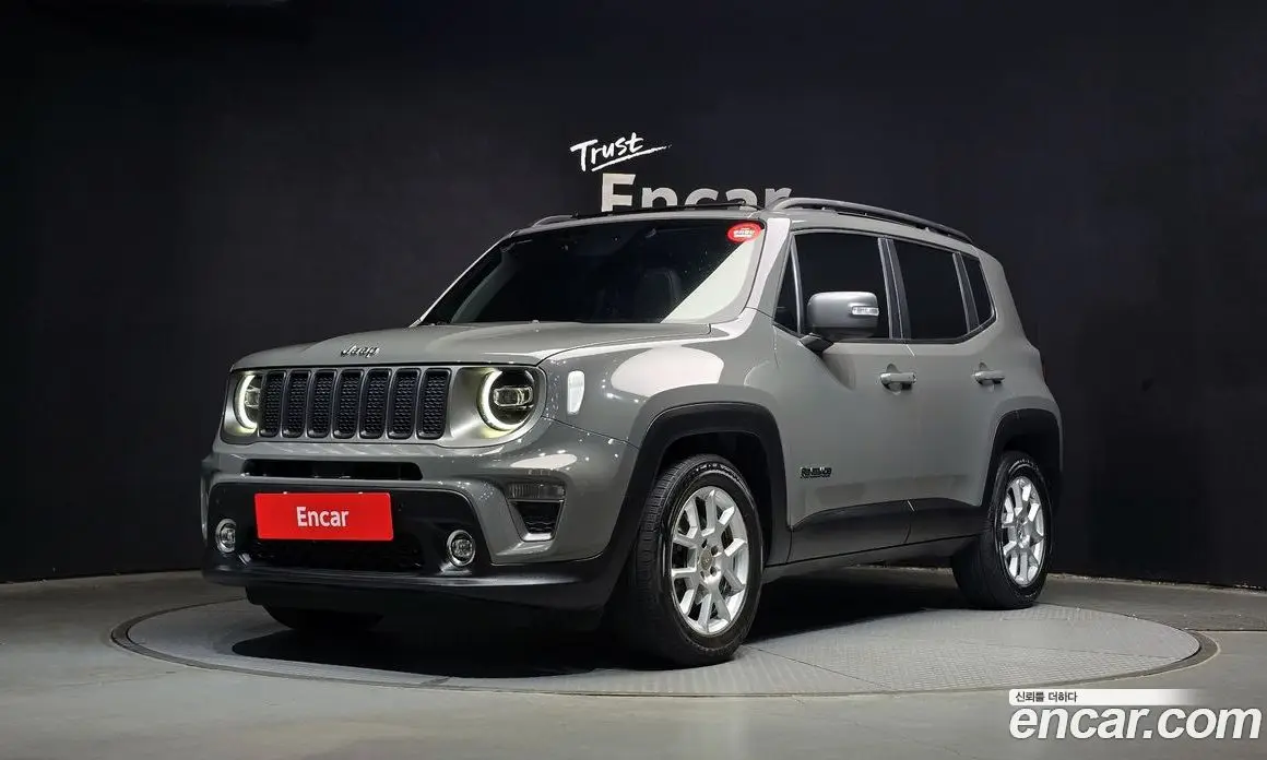 Jeep Renegade 2021 2.4 автомат (гидро), фото 1 Jeep Renegade 2021 2.4 автомат (гидро), фото 1