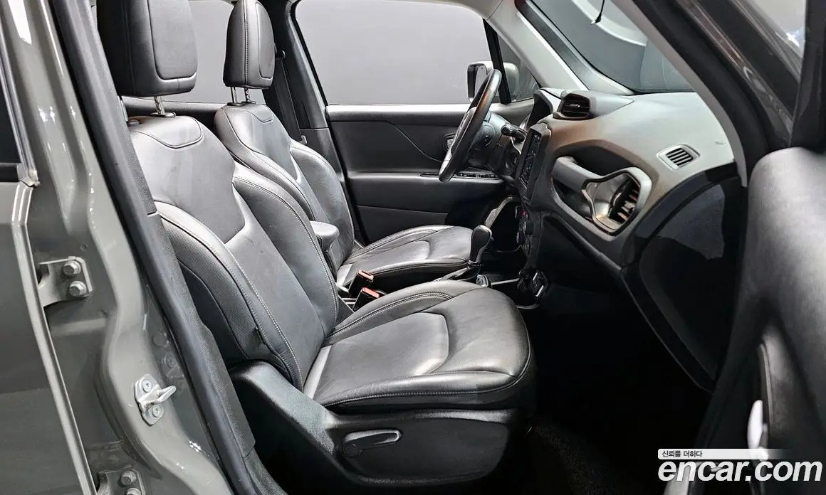 Jeep Renegade 2021 2.4 автомат (гидро), фото 17 Jeep Renegade 2021 2.4 автомат (гидро), фото 17