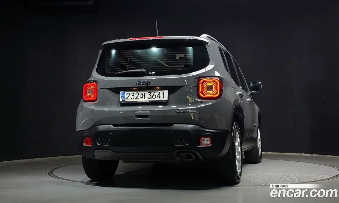 Jeep Renegade 2021 2.4 автомат (гидро), фото 4 Jeep Renegade 2021 2.4 автомат (гидро), фото 4