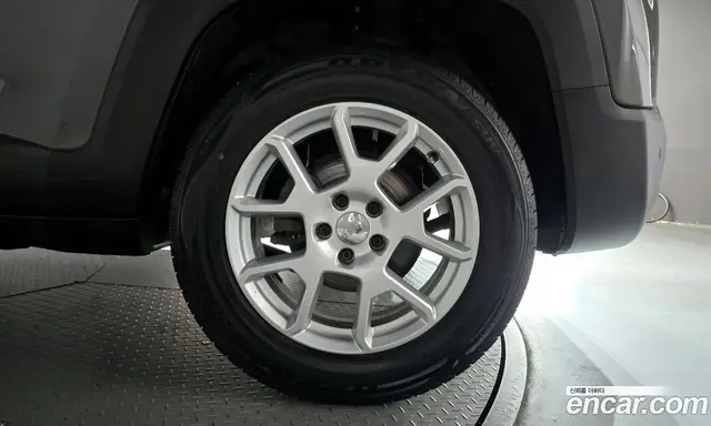 Jeep Renegade 2021 2.4 автомат (гидро), миниатюра 7 Jeep Renegade 2021 2.4 автомат (гидро), миниатюра 7