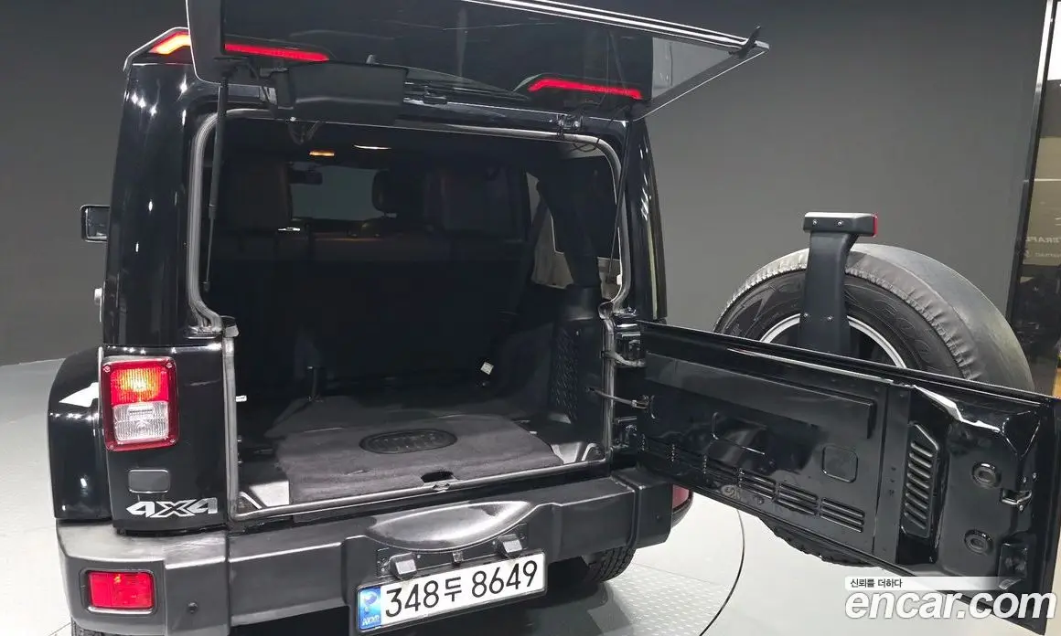 Jeep Wrangler 2017 3.6 автомат (гидро), фото 20 Jeep Wrangler 2017 3.6 автомат (гидро), фото 20