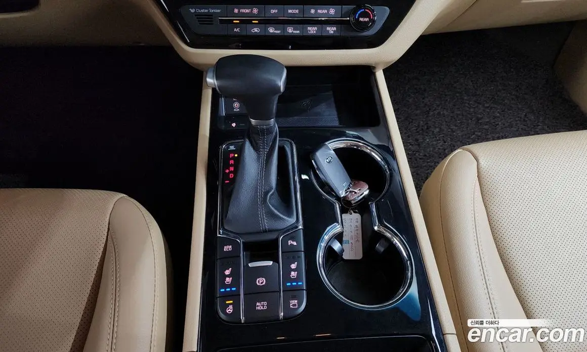 Kia Carnival 2019 2.2 автомат (гидро), фото 12