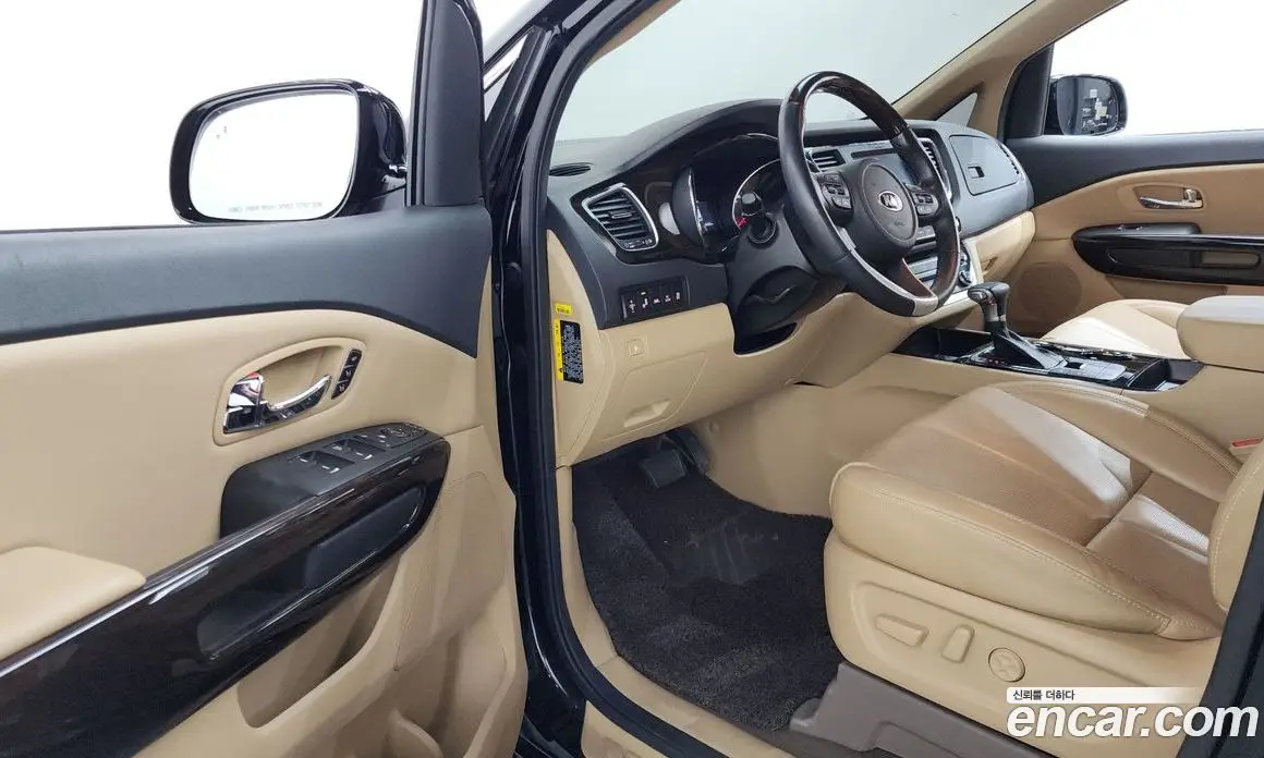 Kia Carnival 2019 2.2 автомат (гидро), фото 13