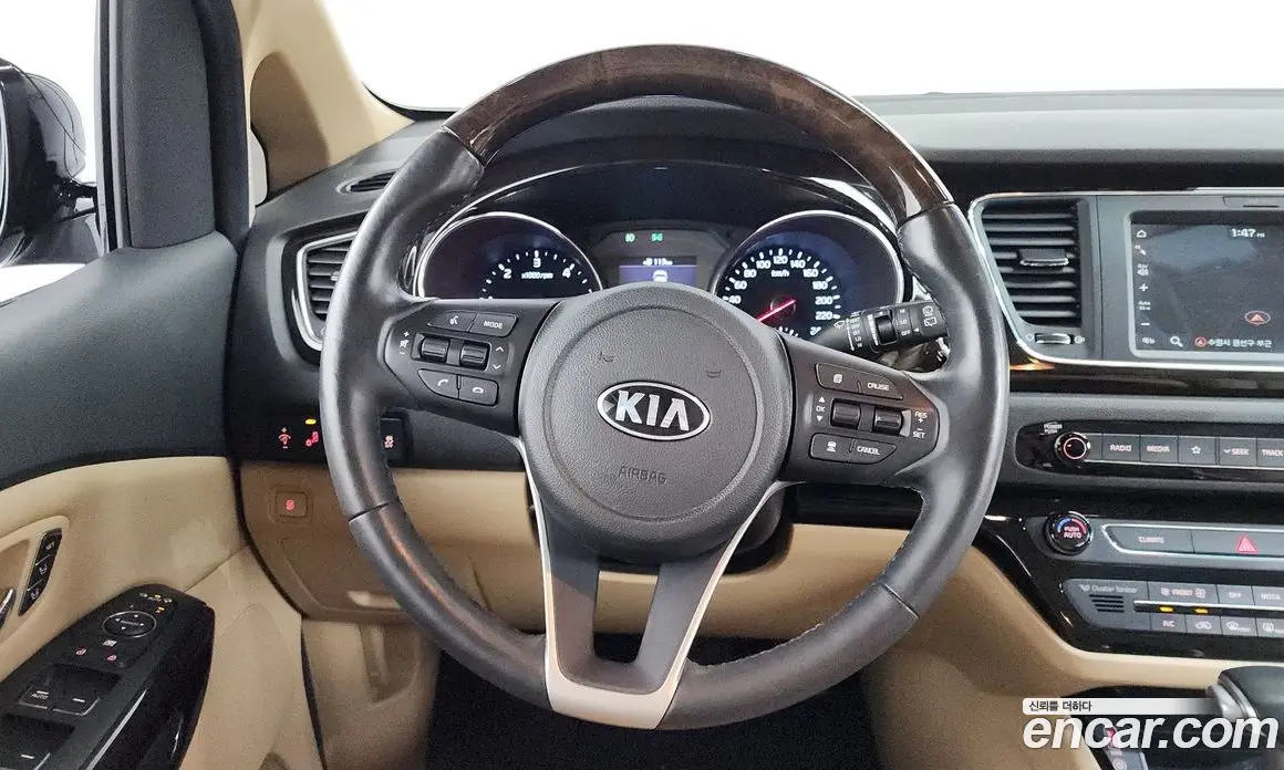 Kia Carnival 2019 2.2 автомат (гидро), фото 19