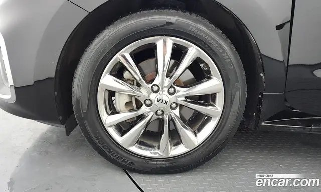 Kia Carnival 2019 2.2 автомат (гидро), миниатюра 5