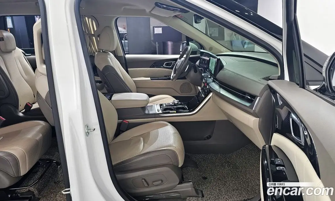 Kia Carnival 2022 3.5 автомат (гидро), фото 16