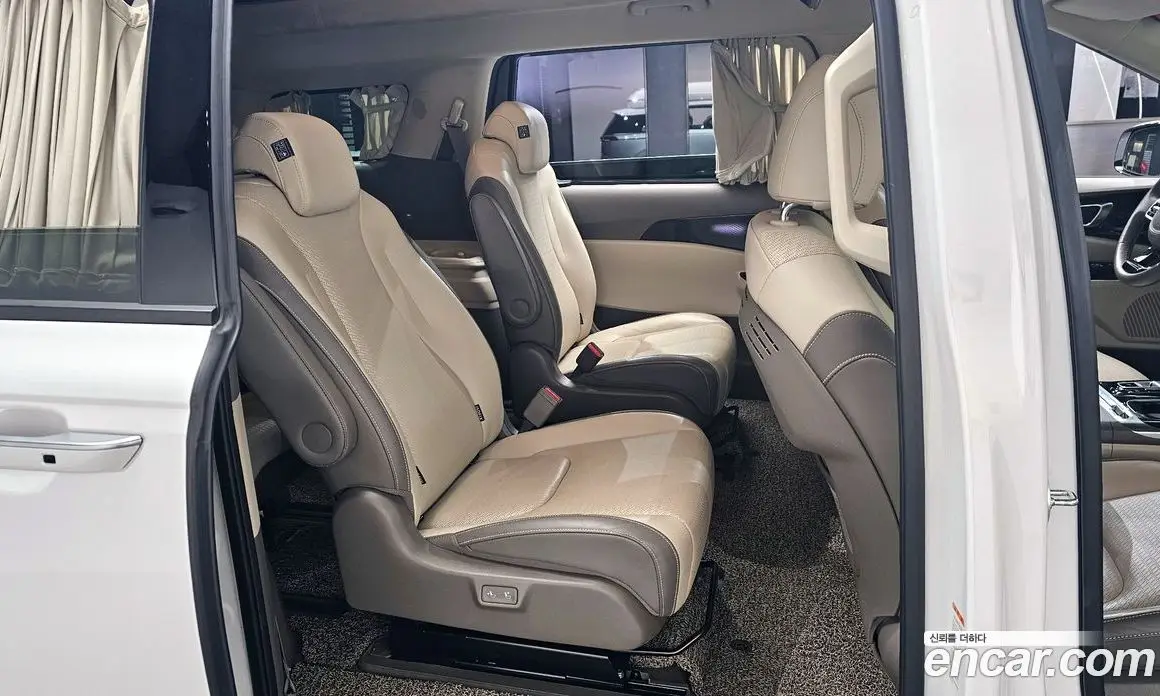 Kia Carnival 2022 3.5 автомат (гидро), фото 17