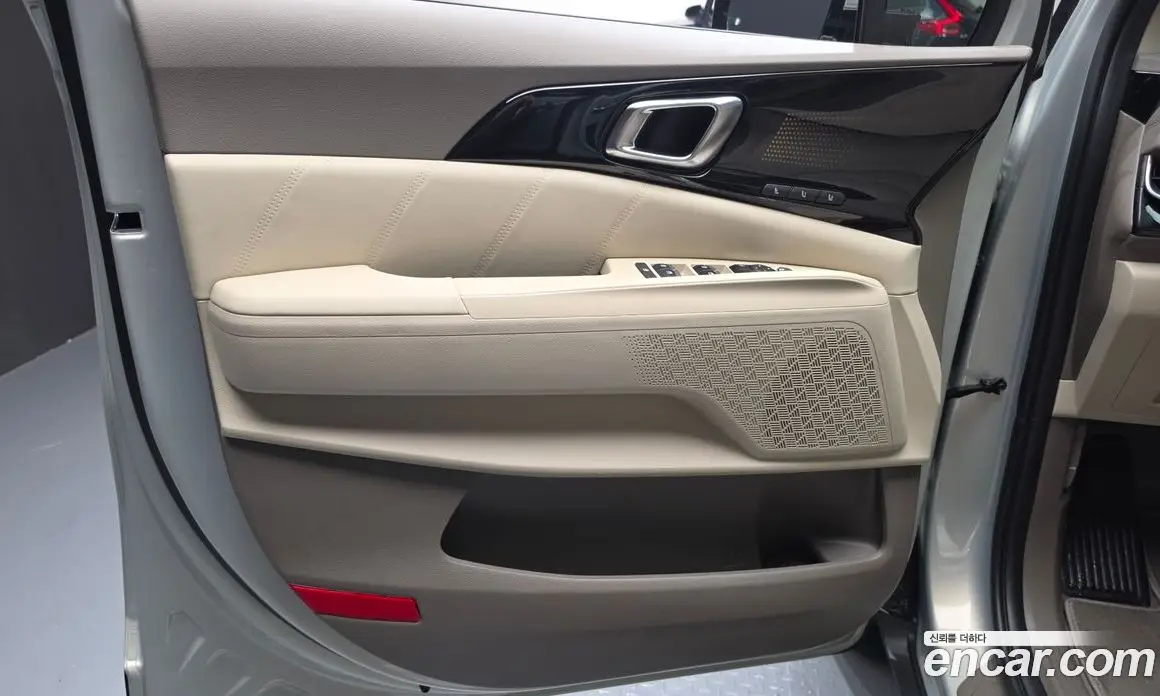 Kia Carnival 2024 1.6 автомат (гидро), фото 15