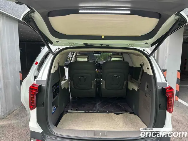 Kia Carnival 2024 2.2 автомат (гидро), миниатюра 5