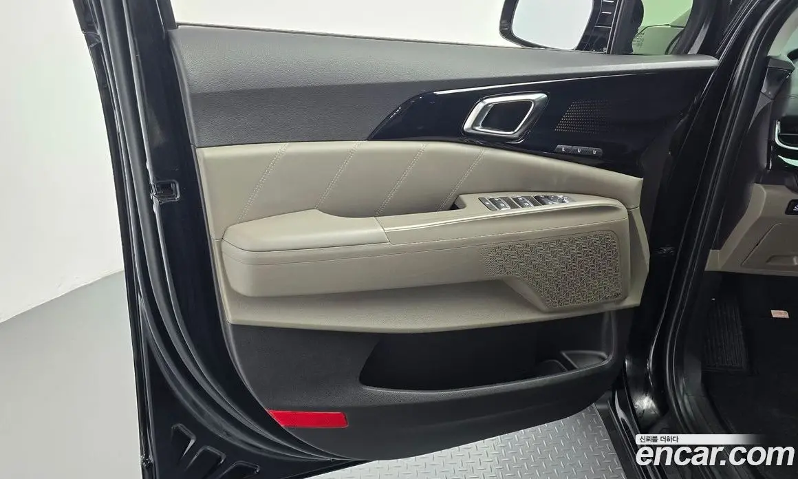 Kia Carnival 2024 1.6 автомат (гидро), фото 14