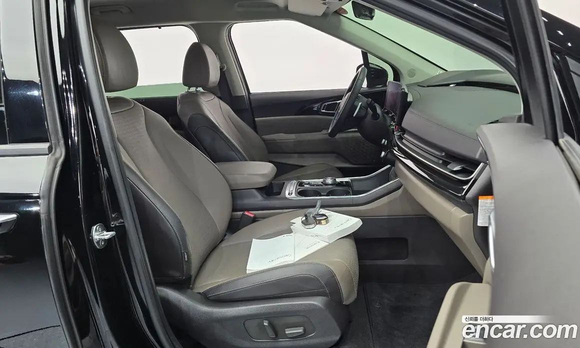 Kia Carnival 2024 1.6 автомат (гидро), фото 16