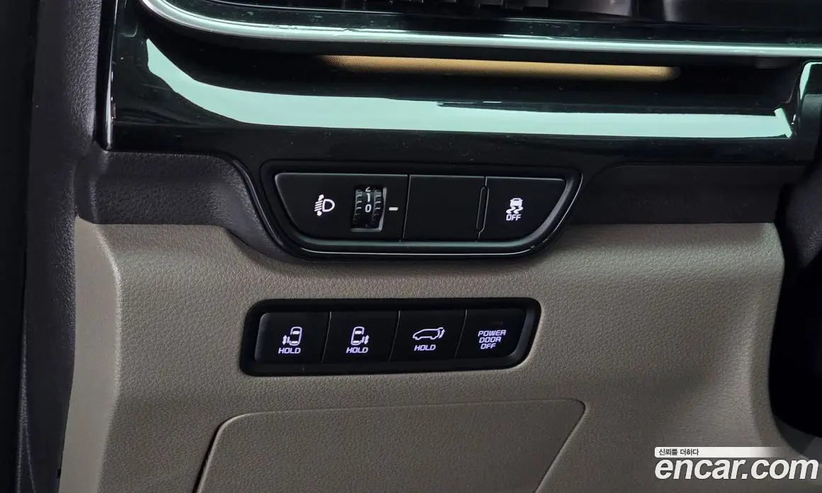Kia Carnival 2024 1.6 автомат (гидро), фото 19
