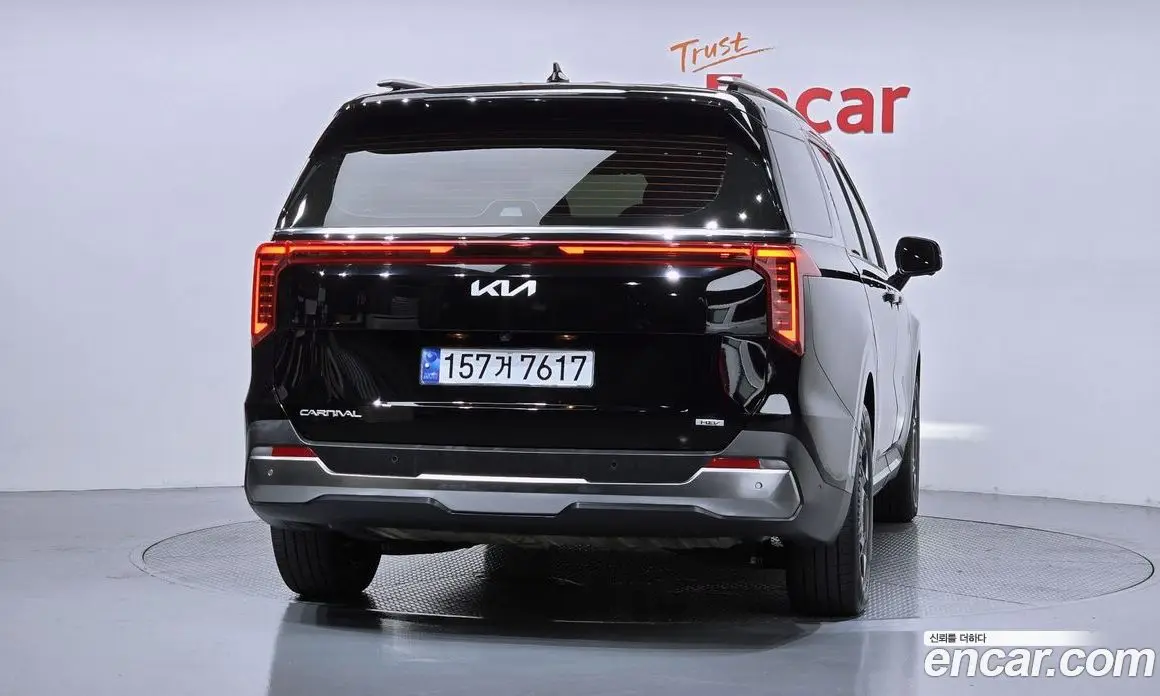 Kia Carnival 2024 1.6 автомат (гидро), фото 4
