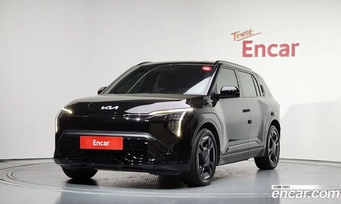 Kia EV3 2024 0.2 автомат (гидро), фото 1 Kia EV3 2024 0.2 автомат (гидро), фото 1