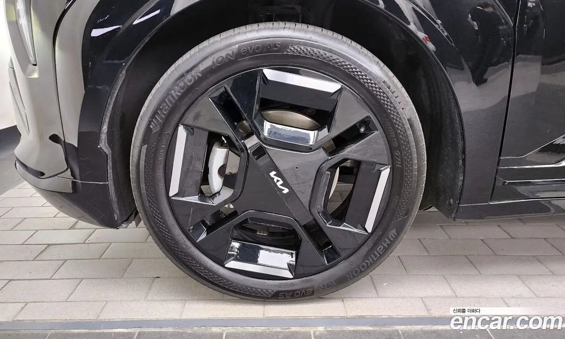 Kia EV3 2024 0.2 автомат (гидро), фото 5 Kia EV3 2024 0.2 автомат (гидро), фото 5