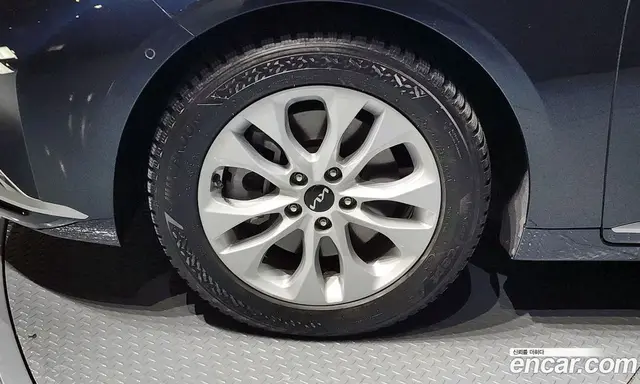 Kia K8 2023 2.5 автомат (гидро), миниатюра 5