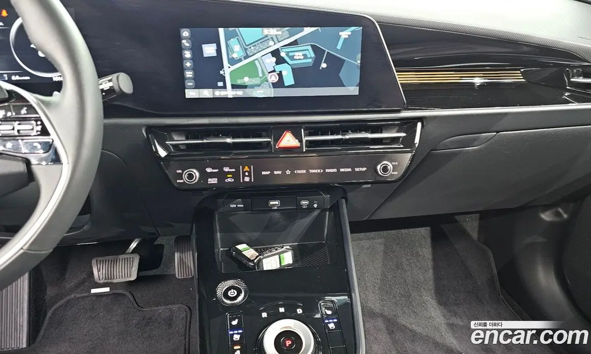 Kia Niro 2023 0.2 автомат (гидро), фото 18