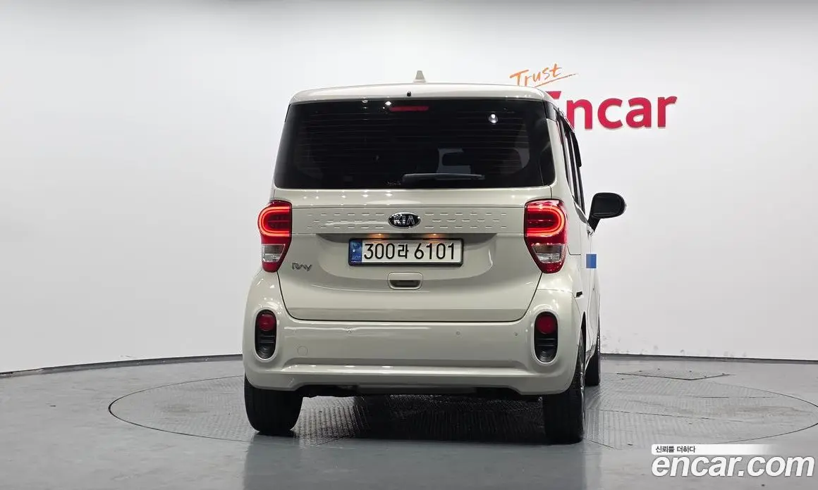 Kia Ray 2021 1.0 автомат (гидро), фото 3