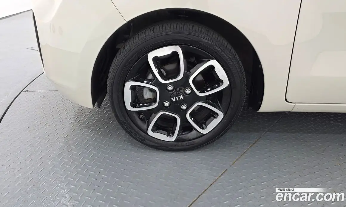 Kia Ray 2021 1.0 автомат (гидро), фото 4