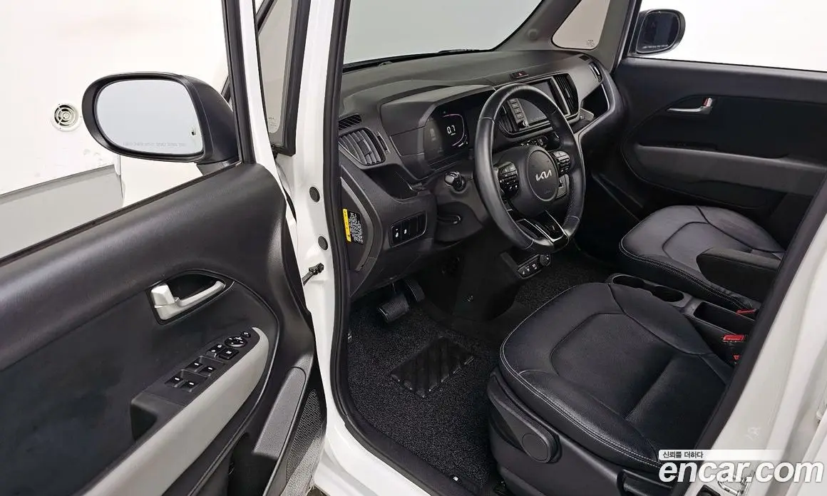 Kia Ray 2022 1.0 автомат (гидро), фото 12