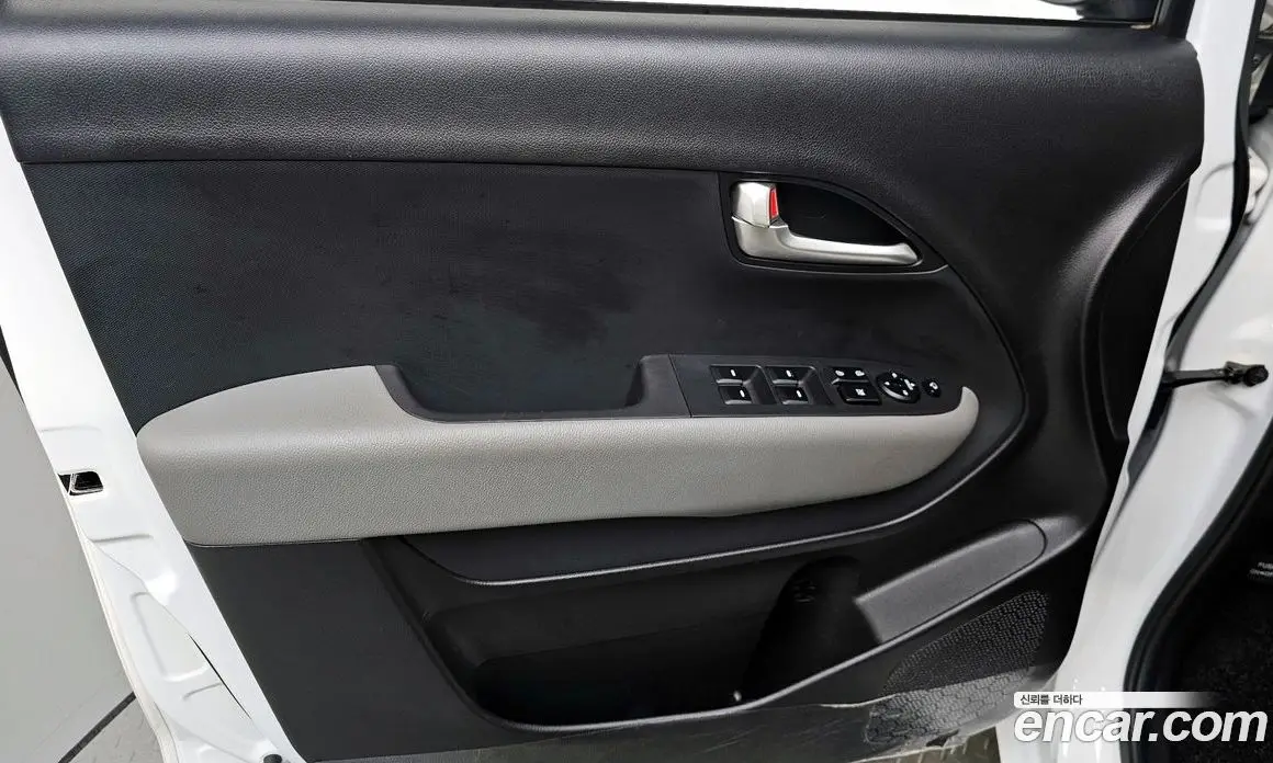 Kia Ray 2022 1.0 автомат (гидро), фото 13