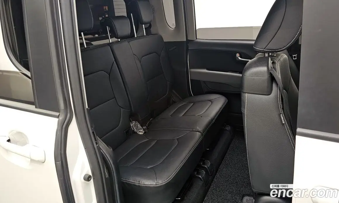 Kia Ray 2022 1.0 автомат (гидро), фото 16