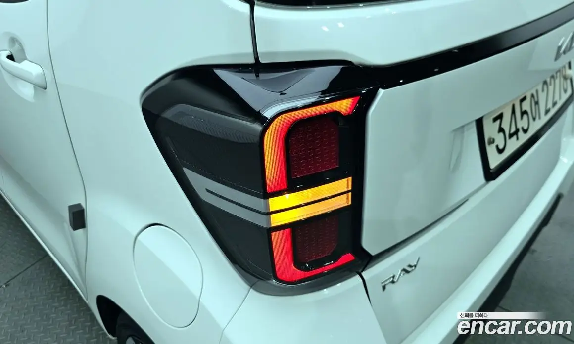 Kia Ray 2022 1.0 автомат (гидро), фото 8