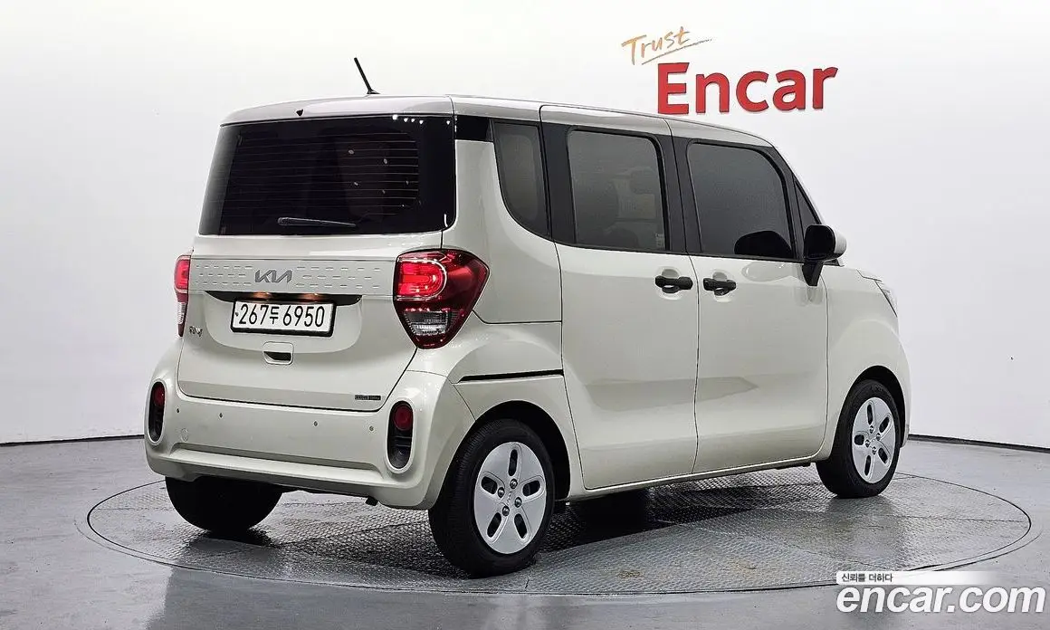 Kia Ray 2022 1.0 автомат (гидро), фото 2 Kia Ray 2022 1.0 автомат (гидро), фото 2